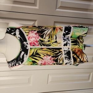 Spense, Women's Top, Excellent condition, Size Small, Green, black design